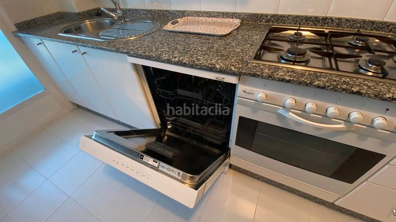 Foto 582d2dfa-d029-4805-aeb1-7b1f506c5bed. Rent duplex in rúa luís quintas goyanes n8 in Someso - Matogrande Coruña (A)