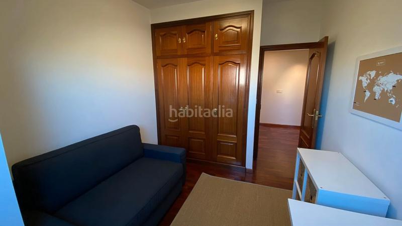 Foto f1c5c109-114e-435a-b420-8d2b06e52d5a. Rent duplex in rúa luís quintas goyanes n8 in Someso - Matogrande Coruña (A)