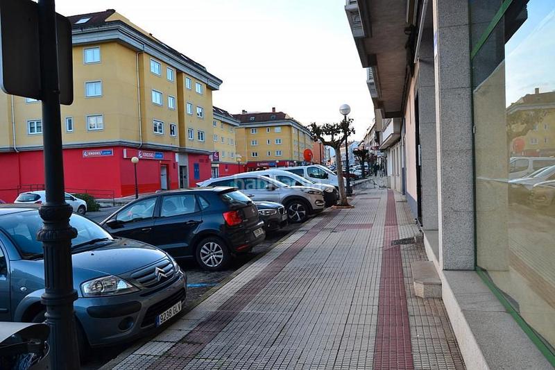 Foto b825e578-bf64-4b3d-9ac5-37834e4f5f51. Alquiler local comercial en travesía de Arteixo 149a local en alquiler travesía , en Arteixo