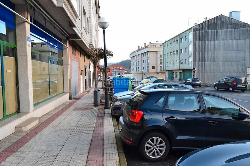 Foto 22fa7cc0-7642-4f91-a30f-38f3b301ba9f. Lloguer local comercial a travesía de Arteixo 149a a Arteixo