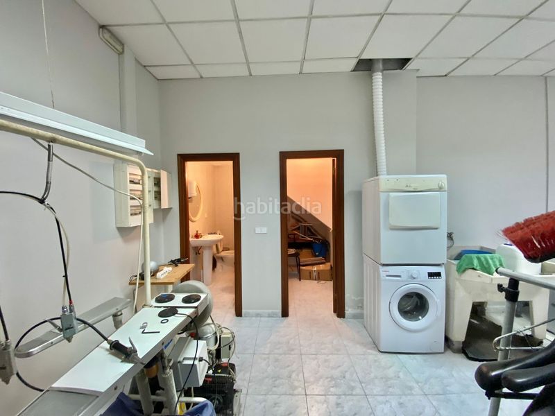 Foto 0f8517c7-15bc-42ed-86ed-e970b66b182e. Alquiler local comercial en rúa ría de noia 1 local en alquiler calle ría de noia 1, en Arteixo