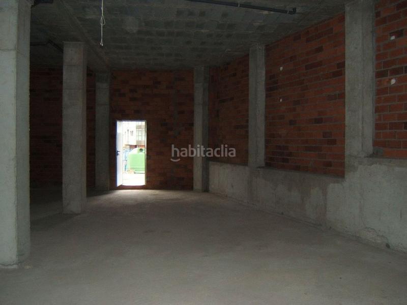 Foto 600c35ad-f9ca-4713-ba02-419ee7ffe642. Lloguer local comercial a rúa teresa herrera 4 a Arteixo