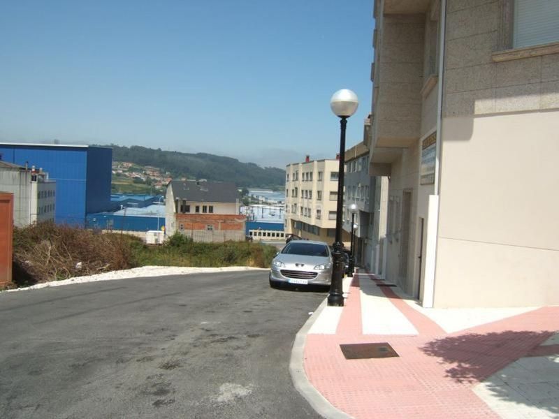 Foto c053f7cc-79f0-4f55-92fd-e54aa3f3b32b. Alquiler local comercial en travesía de Arteixo 149a local en alquiler travesía , en Arteixo