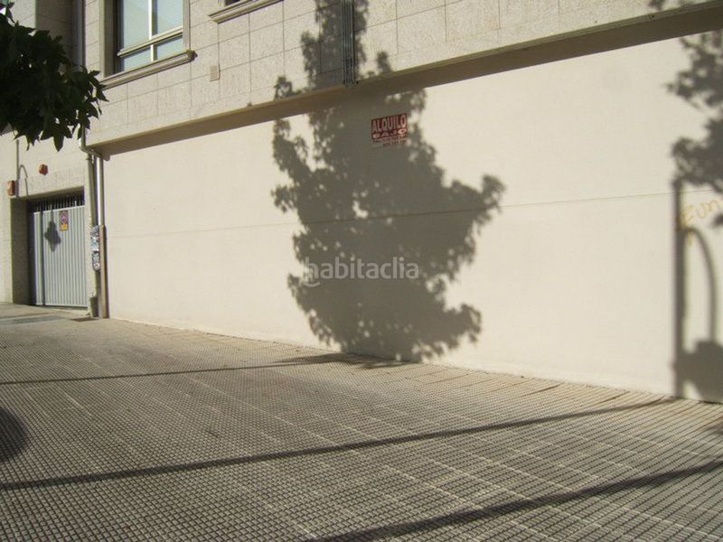Foto e7d2b619-8c95-4d54-bcbc-f1b088b2aedc. Alquiler local comercial en rúa fermín bouza brey 10 local en alquiler calle fermín bouza brey, en Arteixo