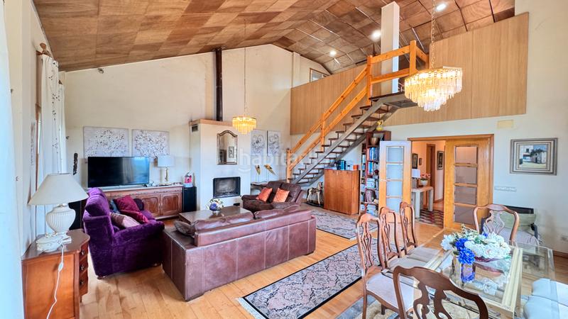 Foto 1680bb33-e7e9-4fcc-a1eb-d4a1be375dda. Chalet avec cheminée chauffage parking dans Loureda - Lañas - Barrañán Arteixo