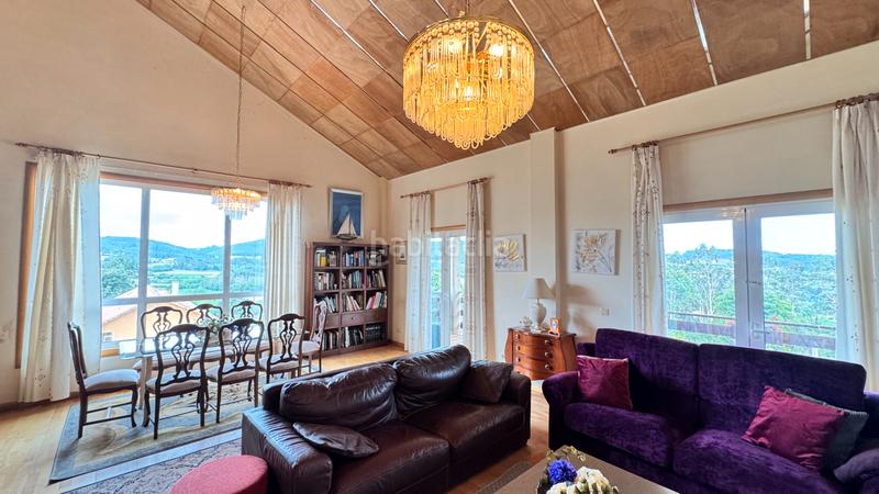 Foto b5c08dfd-5075-4b0c-ae48-ea30c96534f8. Chalet avec cheminée chauffage parking dans Loureda - Lañas - Barrañán Arteixo