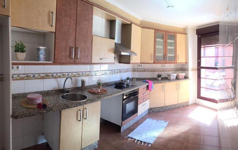 Foto d25f122f-a63c-4bb8-9db1-74a02bd73ba9. Piso en julian duro 4 piso en La Felguera Langreo
