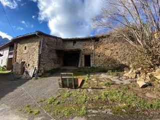 Masia a Morcín. Morcínfinca de recreo