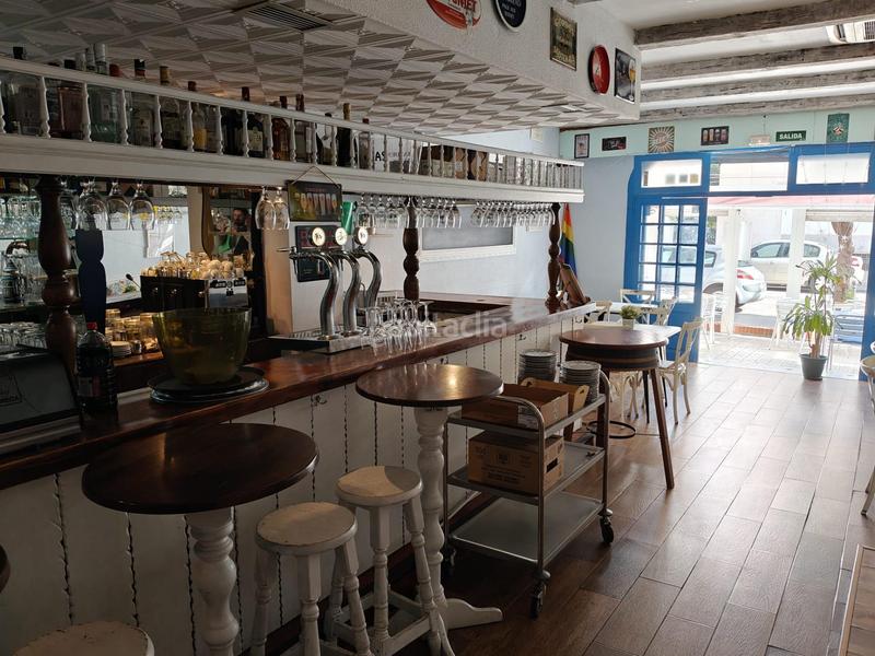 Foto a28bf7fe-e1e8-4b1a-8929-983fdf17d566. Location local commercial dans El Bajondillo Torremolinos