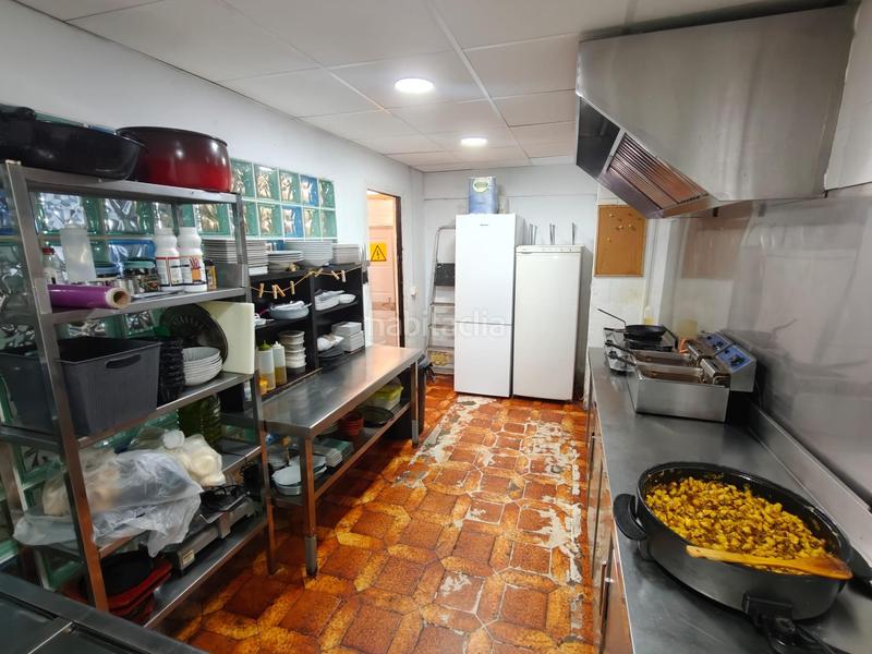 Foto bc428c9e-6428-40a9-b1da-f926815ef524. Location local commercial dans El Bajondillo Torremolinos