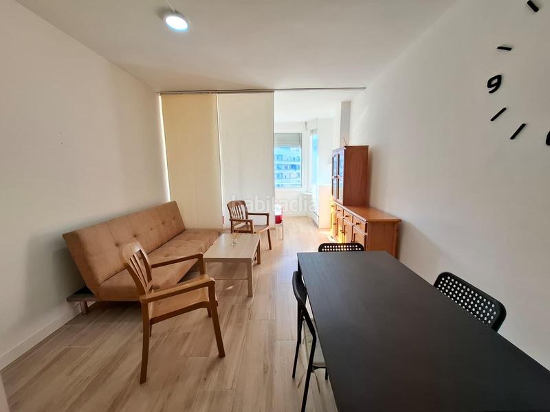 Foto cb327e8b-0571-4e40-85b4-80f6319384be. Alquiler estudio  en alquiler de larga temporada en el centro en Torremolinos