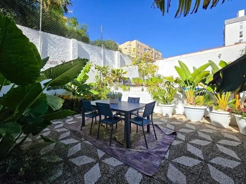 Foto b01d3b61-db98-4646-b691-6a4829536a26. Chalet con parcheggio in El Bajondillo Torremolinos