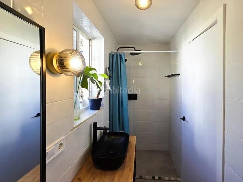 Foto cf88a764-6993-47ee-acb2-8697707f4f05. Chalet con parcheggio in El Bajondillo Torremolinos