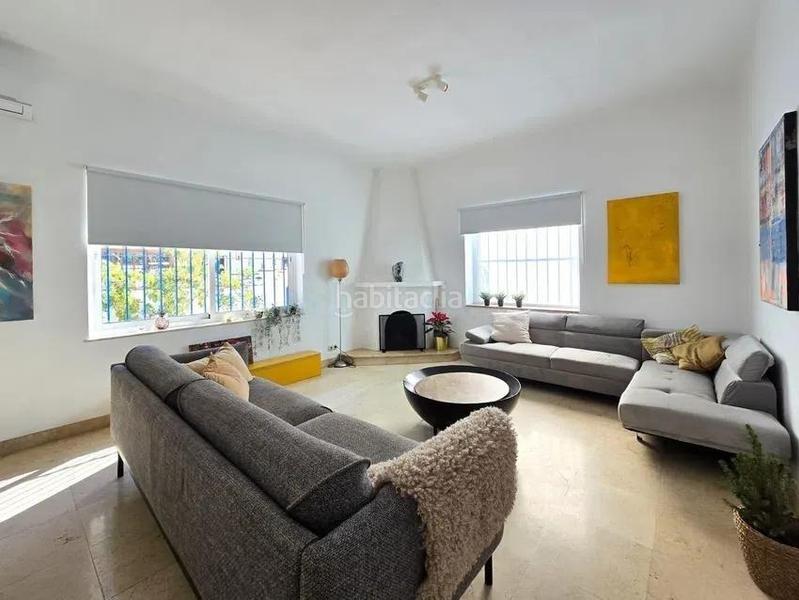 Foto 3fe55df1-e084-4801-8b66-f5e9b1bb1b66. Xalet amb aparcament a El Bajondillo Torremolinos