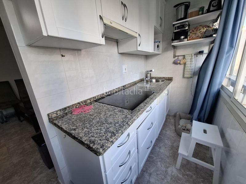 Foto fd8c1b56-9949-4208-a2ec-31278035e3e1. Estudio  reformado y amueblado en el centro ideal como inversión o primera vivienda en Torremolinos