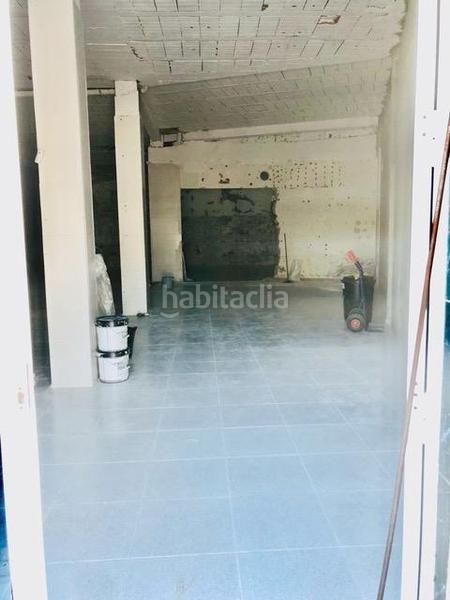 Foto 16c512b7-5af0-4c1c-be00-eb609c25e438. Local comercial a El Bajondillo Torremolinos