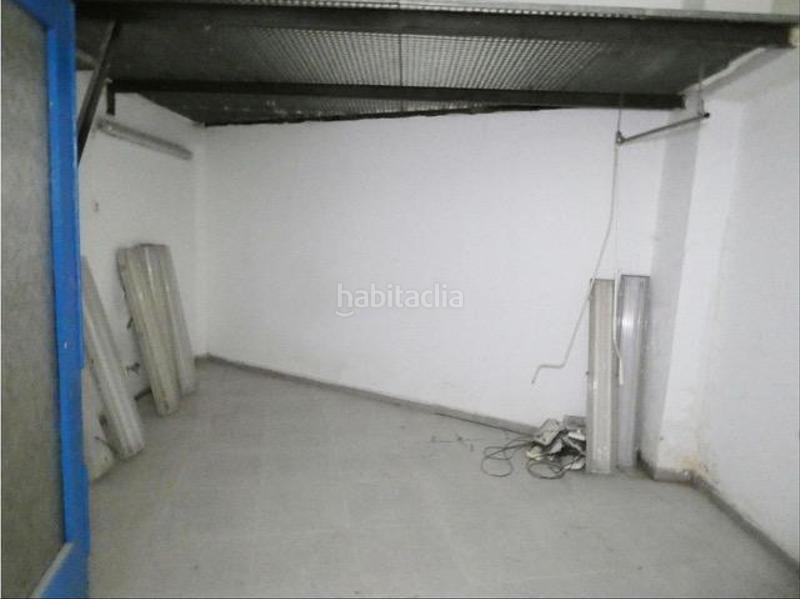 Foto 98345bd9-931f-4b70-8643-ade2d19ca492. Local comercial a El Bajondillo Torremolinos