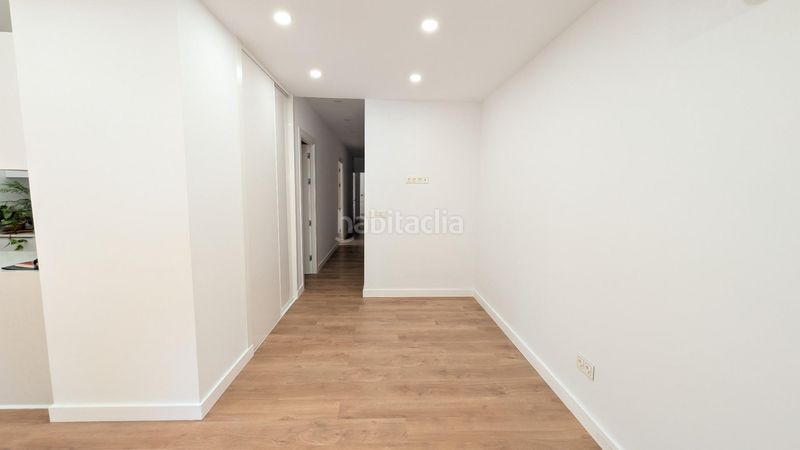 Foto 4567c756-2865-4d15-97f3-83f3db197958. Pis amb piscina a Puerto Deportivo Fuengirola