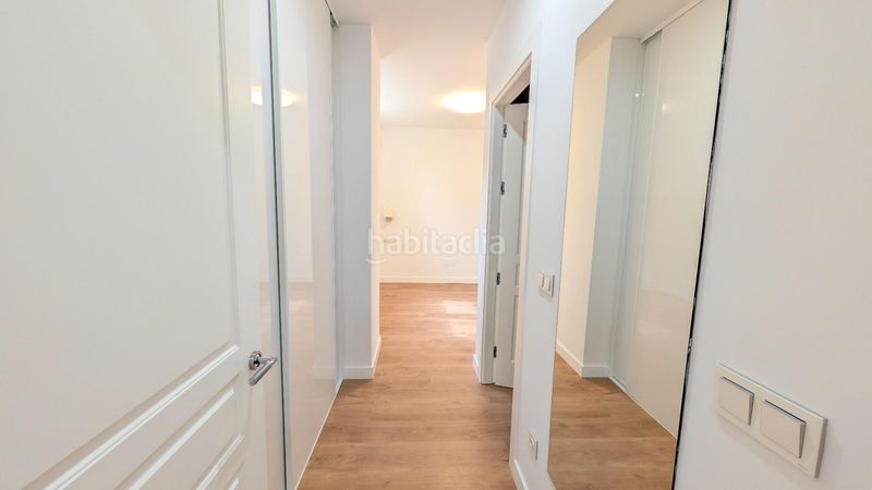 Foto a2262c70-a2c3-4957-a3b7-9f8d07295403. Pis amb piscina a Puerto Deportivo Fuengirola