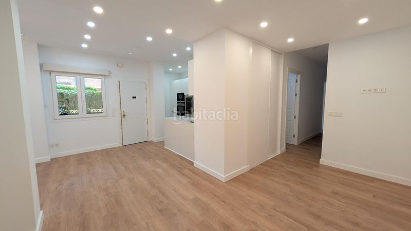 Foto e031f19a-220e-45d5-9aab-97468da7567a. Pis amb piscina a Puerto Deportivo Fuengirola