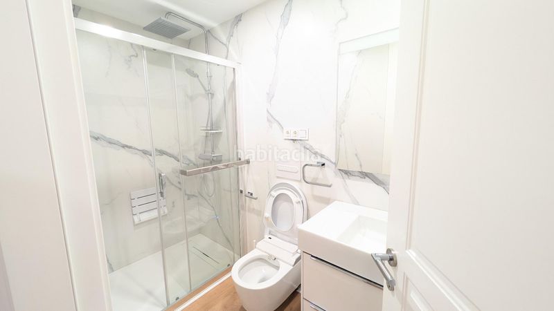 Foto fefde9cb-b818-495e-bb23-5650d7439b84. Pis amb piscina a Puerto Deportivo Fuengirola