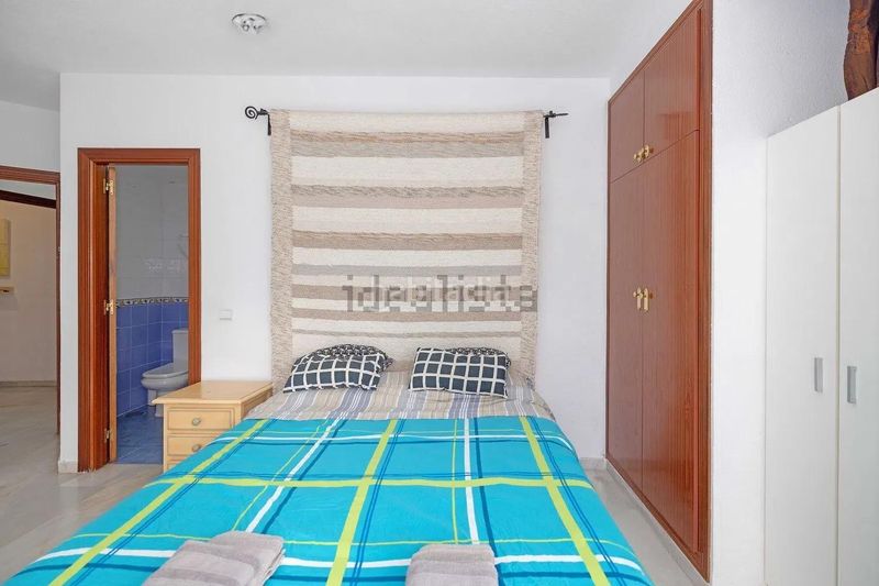 Foto d38ea0a8-d158-4cbb-83d2-db3e1297a708. Àtic amb aparcament piscina a Montemar Torremolinos