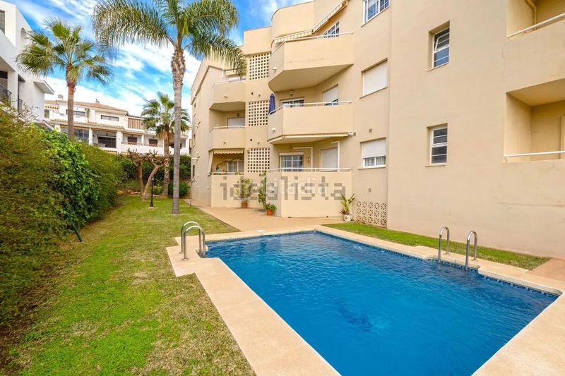 Foto efb9e306-d4e3-4ff2-88f4-51648de65c1c. Àtic amb aparcament piscina a Montemar Torremolinos