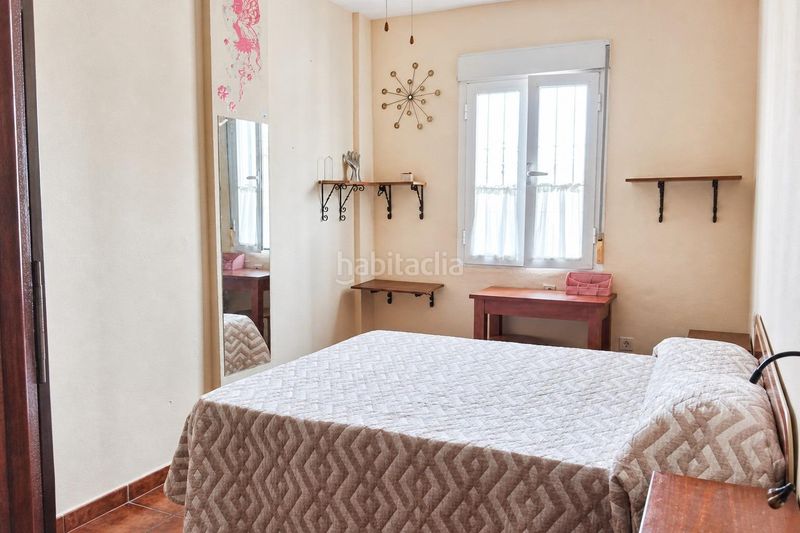 Foto 62594d19-3c0a-4221-9a7c-6a8fff0bea3b. Casa adossada amb aparcament a La Colina Torremolinos