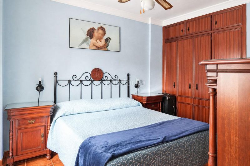 Foto 7bf9f22a-7bd0-4ff9-a0d5-adb1344595ac. Casa adossada amb aparcament a La Colina Torremolinos