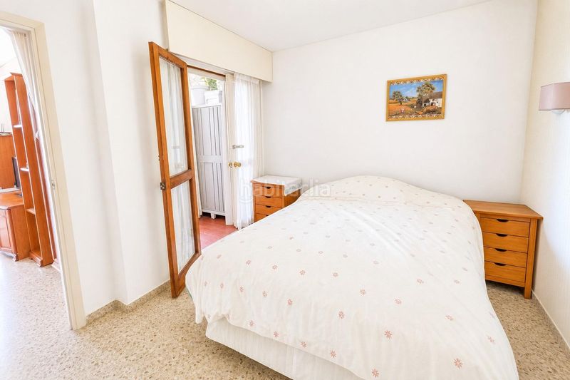 Foto a2950a4f-d761-4015-8772-f890d9d7f769. Apartament amb aparcament piscina a El Bajondillo Torremolinos