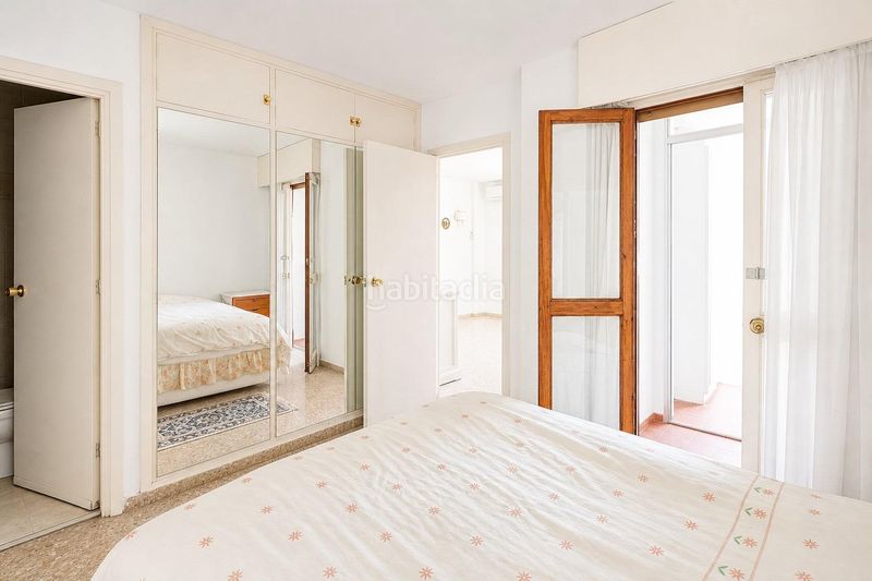 Foto a29fbd2b-27c9-46aa-8c3d-9cf31917f24f. Apartament amb aparcament piscina a El Bajondillo Torremolinos