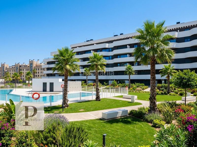 Foto 77a30753-2084-4a66-8454-09d32e76eb22. Pis amb aparcament piscina a Los Álamos Torremolinos