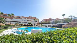 Rent Flat in El Pinillo. Excelente piso de 3 habitaciones con piscina y parking en el pin