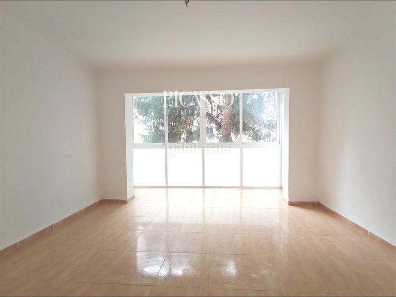 Foto 408636f5-0333-46d4-80dc-9ba75294572d. Pis a Calvario Torremolinos