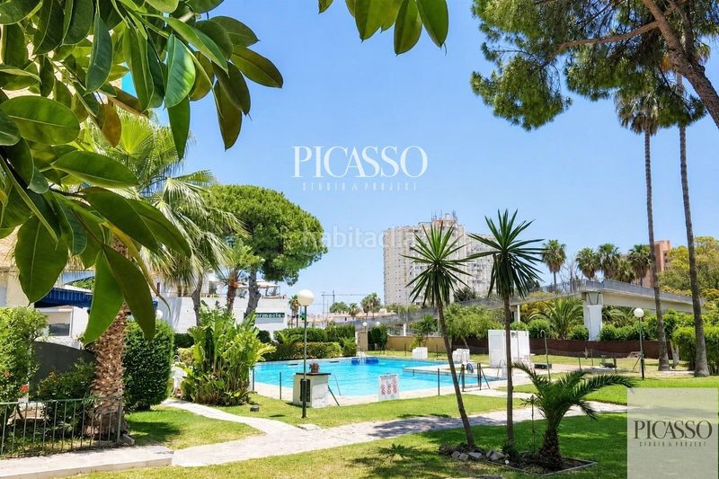 Foto 5c228c27-4fdc-4e2e-a294-05e5338f763d. Pis amb piscina a La Colina Torremolinos
