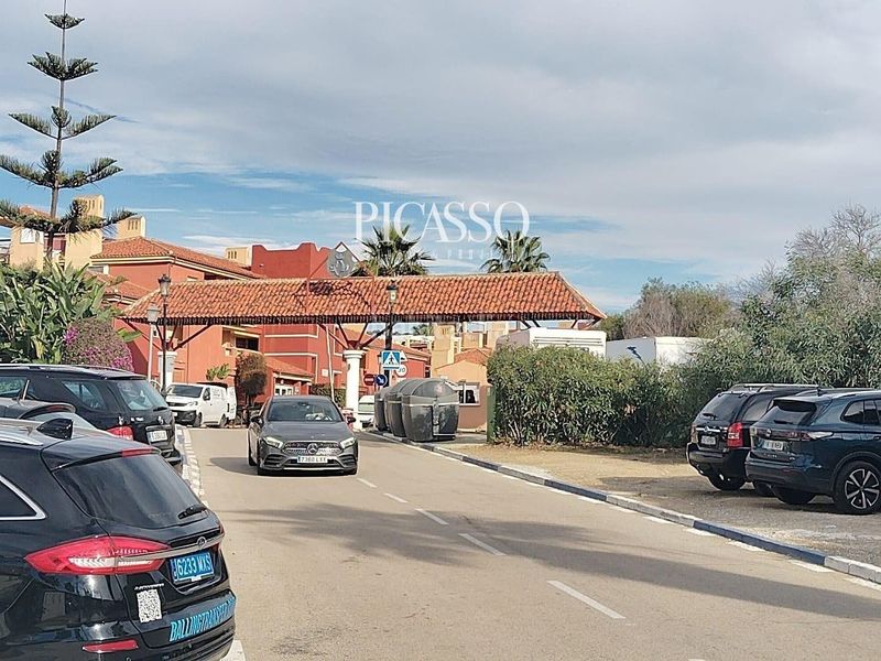 Foto c27eb312-4277-43cc-b88e-c6b2c9f088db. Pis amb aparcament piscina a reserva de Marbella Marbella