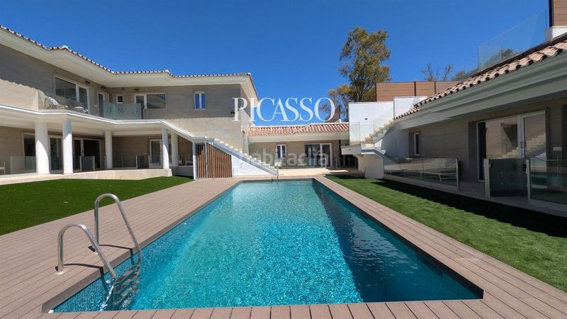 Foto c16fb9b7-cace-4222-9541-f7dd5e985403. Pis amb piscina a Los Álamos Torremolinos