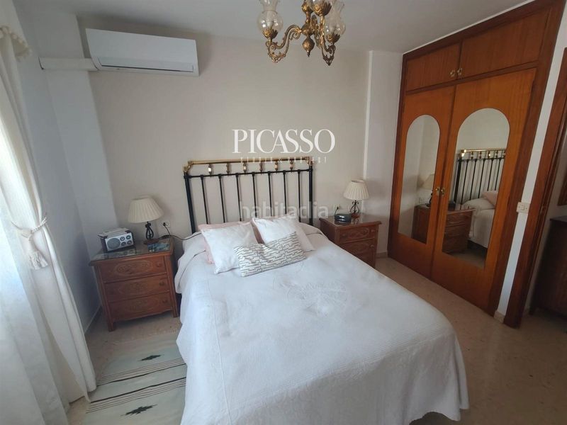 Foto 513abb1b-ac45-4d3f-b58f-3691e34a51f1. Casa adossada amb aparcament a La Colina Torremolinos