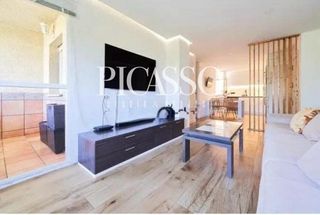 Etagenwohnung  Juan gorostidi. Piso reformado en churriana de 3 dormitorios con garaje, piscina
