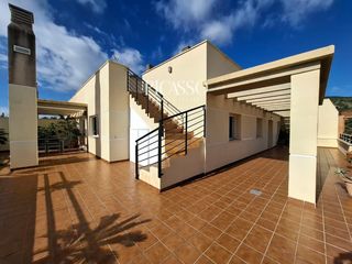 Dachwohnung  De pasaje mendelssohn. �tico d�plex con vistas al mar y monta�a  pinillo