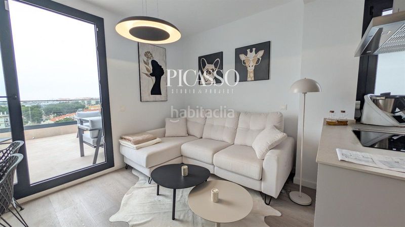 Foto 16beeead-f74d-4435-94e5-cfdfe8f8bc53. Rent flat with parking pool in Loma de los Riscos Torremolinos