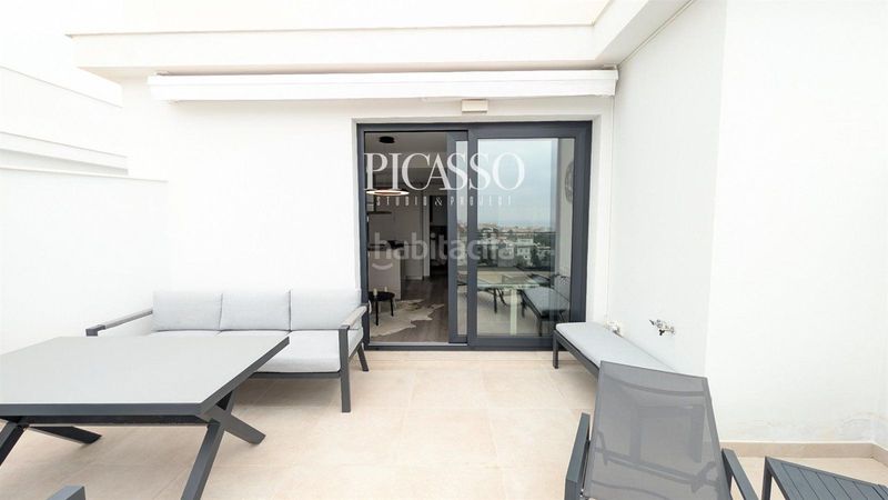 Foto 2d172adc-2708-4c6a-a7d0-bdf6d9bb495f. Rent flat with parking pool in Loma de los Riscos Torremolinos