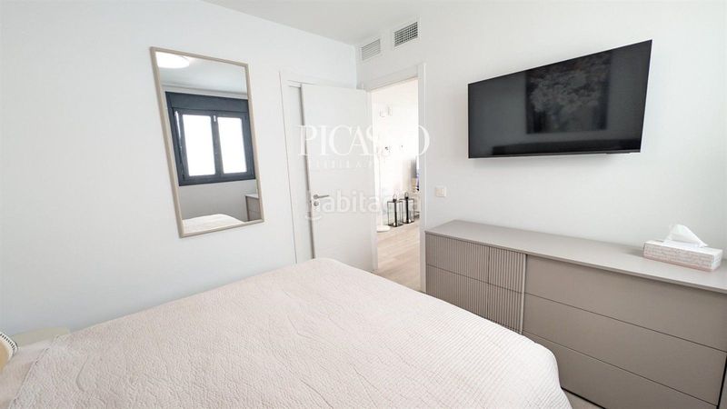 Foto 54caaeea-b242-4018-9519-e003b905dcc7. Rent flat with parking pool in Loma de los Riscos Torremolinos