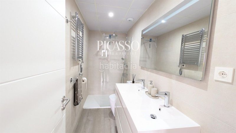 Foto 5cbbf698-d152-446c-b7f3-5e5b605640fe. Rent flat with parking pool in Loma de los Riscos Torremolinos