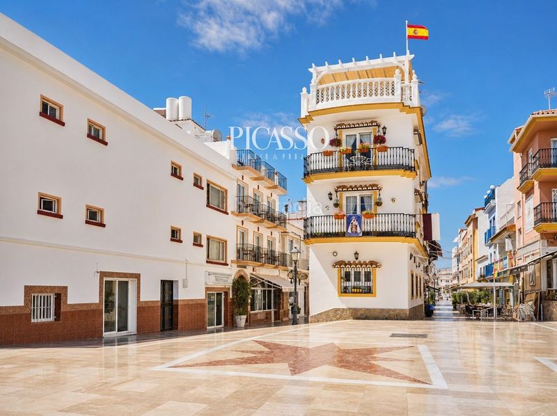 Foto 0126428b-9a62-48bb-b46a-2ac2367dbbba. Apartament amb piscina a Montemar Torremolinos