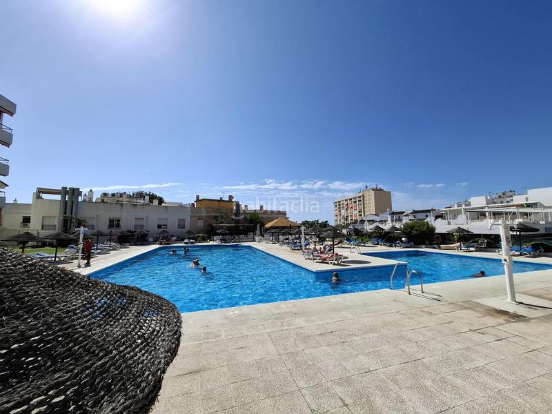 Foto be26f5f4-ea9a-4039-8a41-bf86084421f6. Appartamento con piscina in El Bajondillo Torremolinos