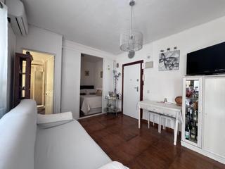Estudi  Calle hoyo. Estudio en venta con parking y trastero en el centro de torremol