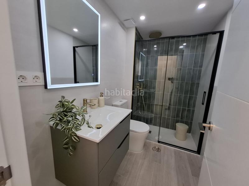 Foto 1e12e20b-7864-475c-8518-38ec7c7eb0b8. Piso a estrenar! piso en esquina, 3 dormitorios y 2 baños en Torremolinos