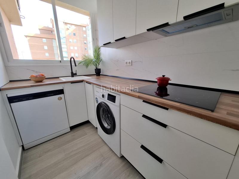 Foto d6cc281f-470a-48bc-8b80-04b73d2d470b. Piso a estrenar! piso en esquina, 3 dormitorios y 2 baños en Torremolinos