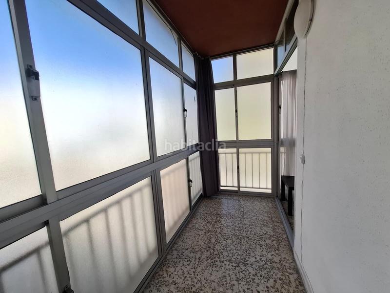 Foto c5011944-b81e-4885-9ecb-b99cf36b631f. Estudio se vende agradable estudio amueblado con amplia terraza iluminada en Torremolinos